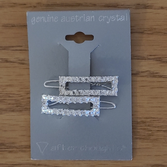 Two Pairs of Tiny Hair Barretts - Picture 2 of 3